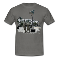 Motiv "Spaziergang" auf einem T-Shirt